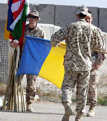 Ukrainian troops leaving Iraq