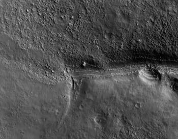 New Mars probe sends back view from orbit