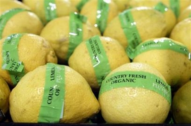 Wal-Mart's organics shakes up retail