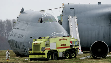 US Air Force cargo plane crashes