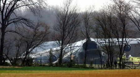 US Air Force cargo plane crashes