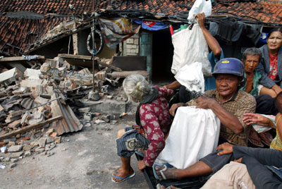 Indonesia quake death toll jumps to 1,700