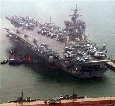 US warship in S.Korea amid missile issue
