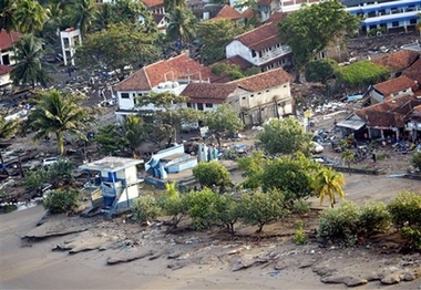 Indonesia tsunami kills at least 340