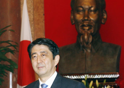 Most Japanese favor non-nuclear policy