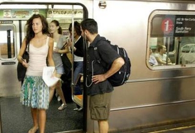 Online ads: Lovers' lost and found