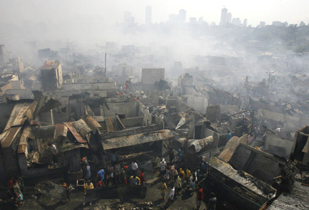 1,200 Philippine families lose homes in fire