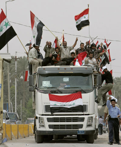 Iraqis flock to city for anti-US protest
