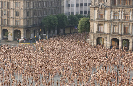 Naked volunteers pose for US photographer Spencer Tunick 