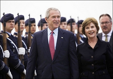 Bush, Merkel far apart on climate change