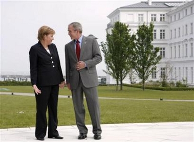 U.S. opposes fixing greenhouse gas cuts at G8 