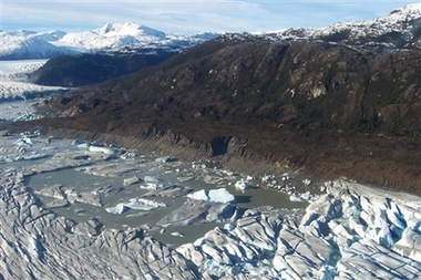 Global warming blamed for vanishing lake