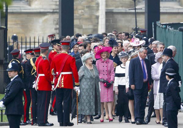 Distinguished guests throng royal wedding site