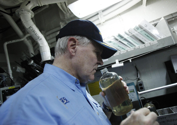 US navy ships get biofuel