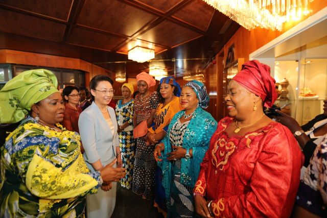 Premier Li’s wife gets her own role in Nigeria