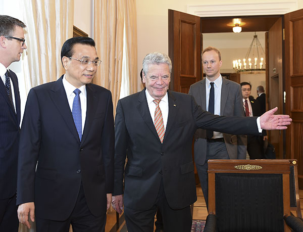 Chinese Premier meets German leaders