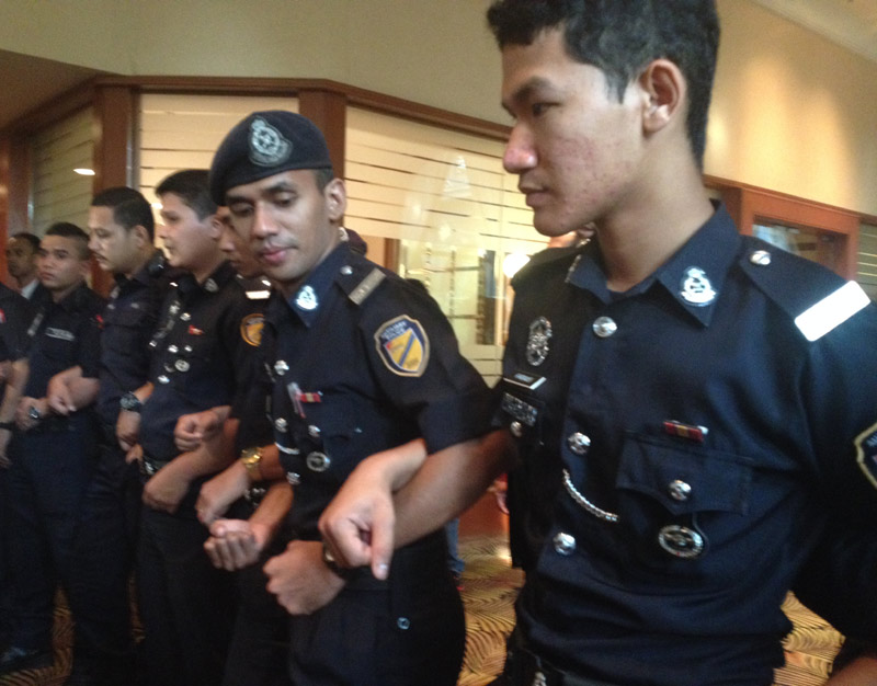 Malaysian police prevent press from speaking to relatives