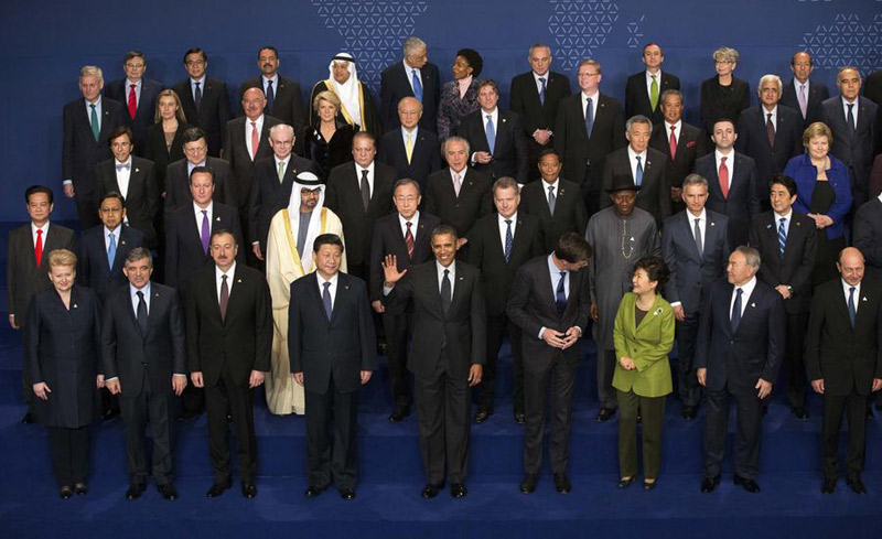 World leaders pose for 'family photo' at 2014 Nuclear Security Summit