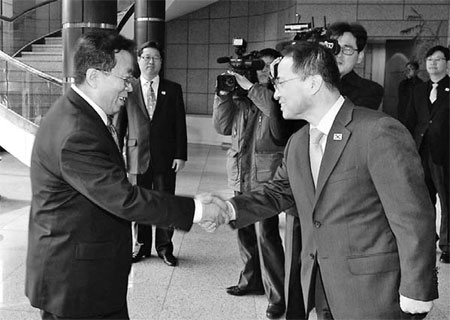 Rare ROK-DPRK agreement greenlights family reunions