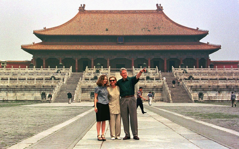 Female leaders and first ladies on China trip<BR>