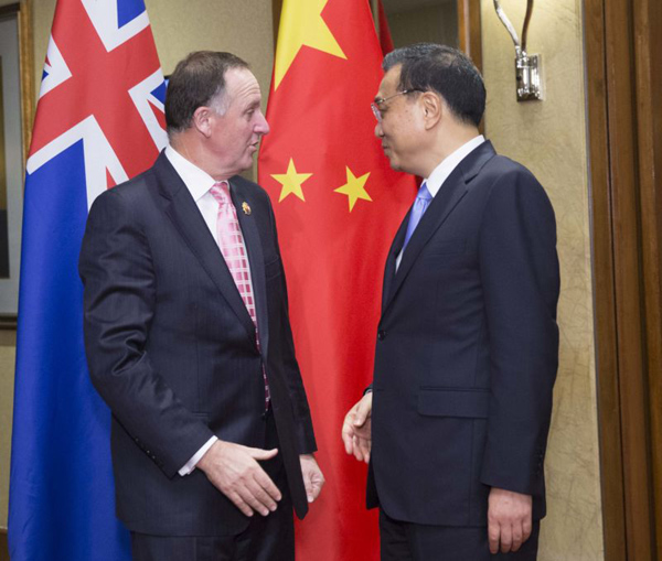 Chinese premier highlights railway, FTA in talks with Lao, New Zealand PMs
