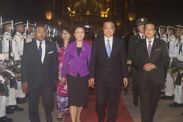 Premier Li flies to Suzhou after wrapping up Malaysia visit