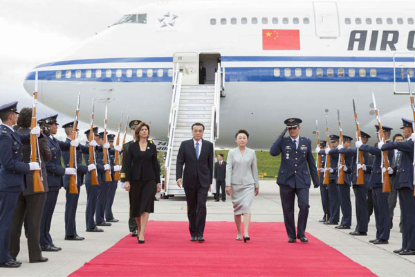 Chinese premier arrives in Colombia for official visit