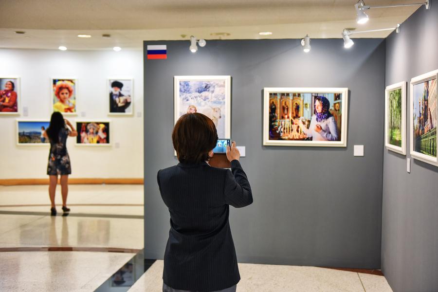 'Faces of the BRICS' photographic exhibition held in Bangkok