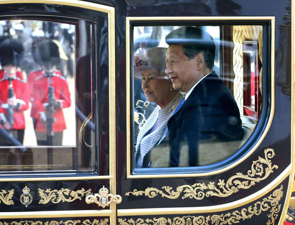 Queen Elizabeth II hosts welcoming ceremony for President Xi