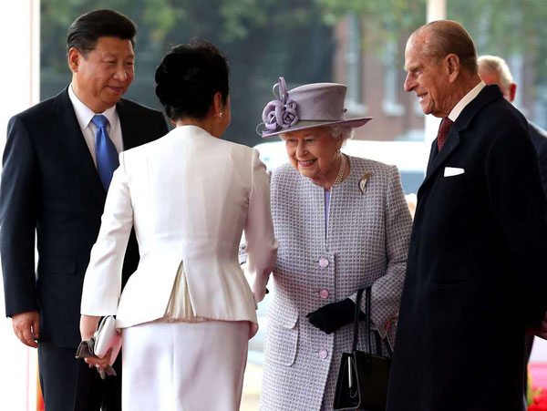 Queen Elizabeth II hosts welcoming ceremony for President Xi