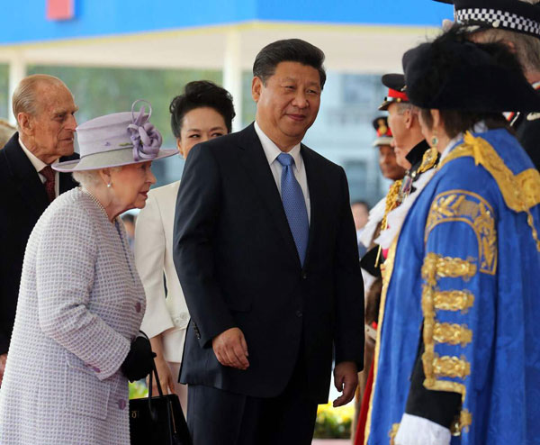 Queen Elizabeth II hosts welcoming ceremony for President Xi