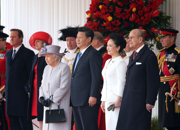 Queen Elizabeth II hosts welcoming ceremony for President Xi