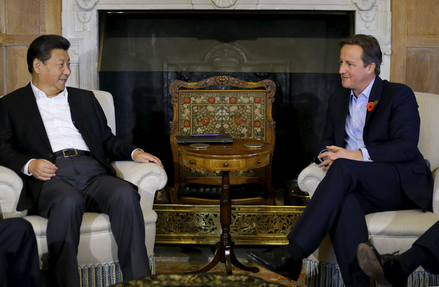 Cameron welcomes Xi to his official residence Chequers