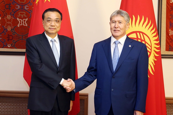 Premier Li meets with Kyrgyz president