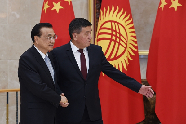 Premier Li meets with Kyrgyz PM