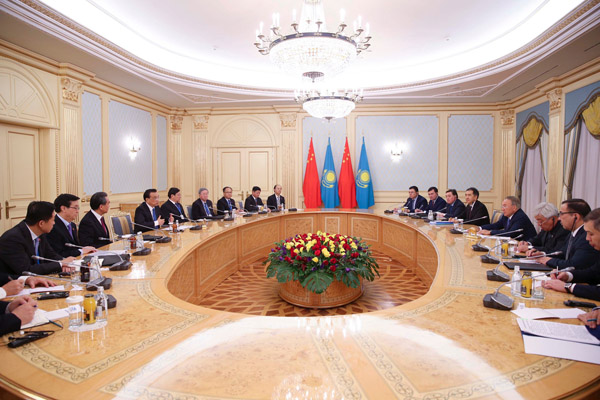 Premier Li meets Kazakh President Nursultan Nazarbayev