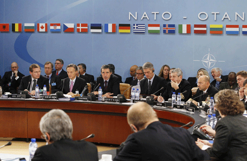 NATO ministers meet to mull new strategy