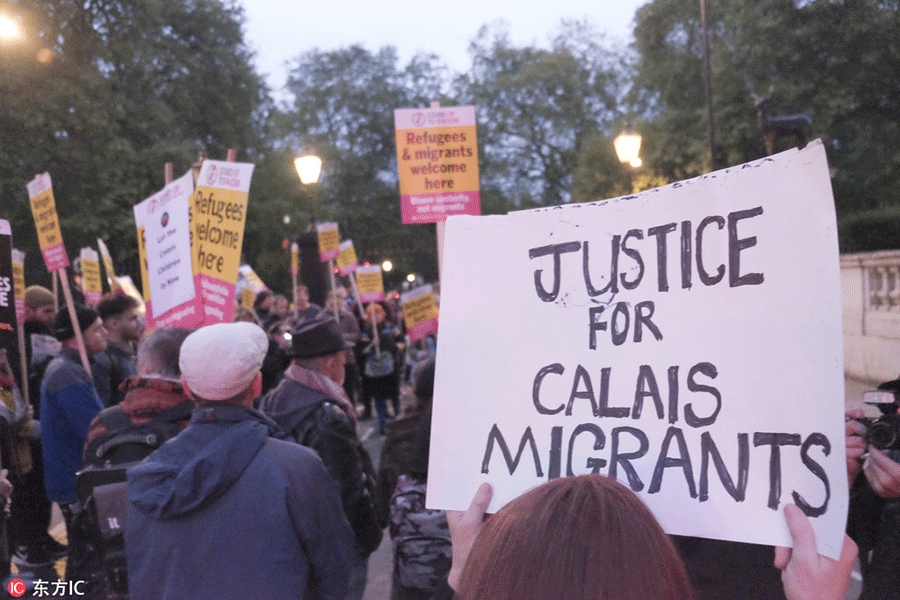 UK campaigners urge govt to accept refugees from France