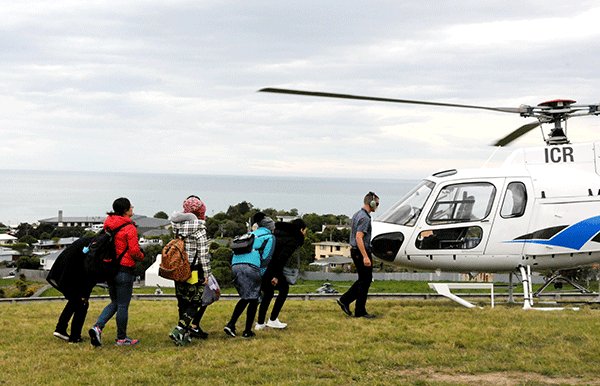 Trapped Chinese tourists safely evacuated from quake-hit area in New Zealand