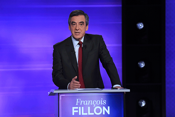 French conservative contender Fillon ahead in final debate before primary