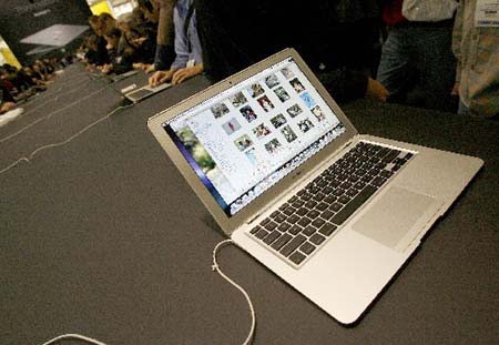 Apple MacBook Air is shown at the MacWorld Conference in San Francisco, Tuesday, Jan. 15, 2008. (Xinhua/AFP Photo)