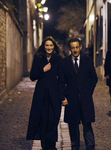 nicolas sarkozy wife. Nicolas Sarkozy (R) and