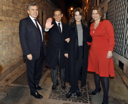 nicolas sarkozy wife. Nicolas Sarkozy (2nd L)