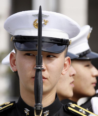 Honour guard ceremony in Seoul