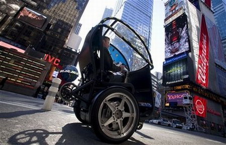 Two-wheeled urban vehicle unveiled in US