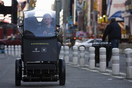 Two-wheeled urban vehicle unveiled in US