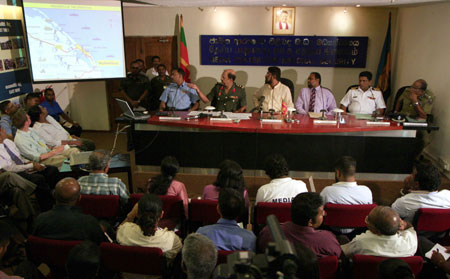 Sri Lankan rebel leader still trapped in no fire zone