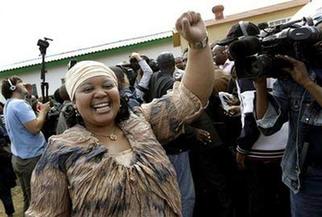 S Africa president's dilemma: 2 wives, 1 first lady