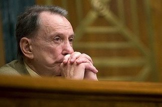 Sen. Arlen Specter switches to Democratic party
