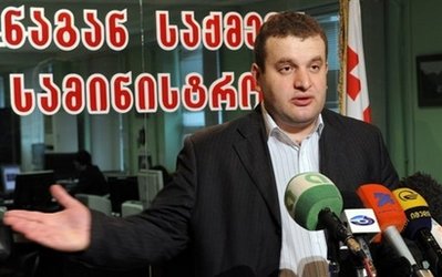 Georgia says soldiers rebel, accuses Russia